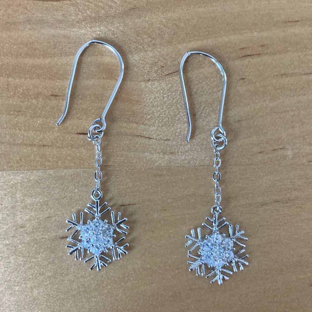Sterling Silver and Cubit Zirconia Dainty Snowflake Earrings